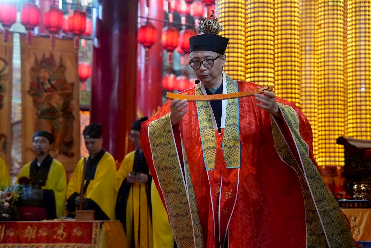 LINE_ALBUM_1024 法會 晚上_251228_2